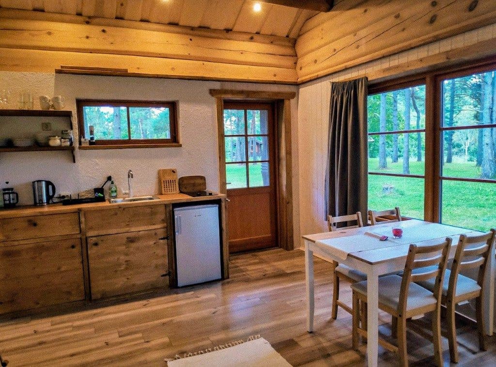 Männi puhkemaja elutuba ja kooginurk